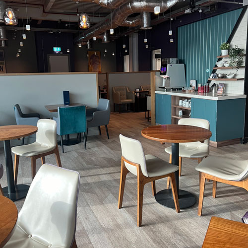 Our honest Manchester Airport Aspire Lounge Terminal 2 review