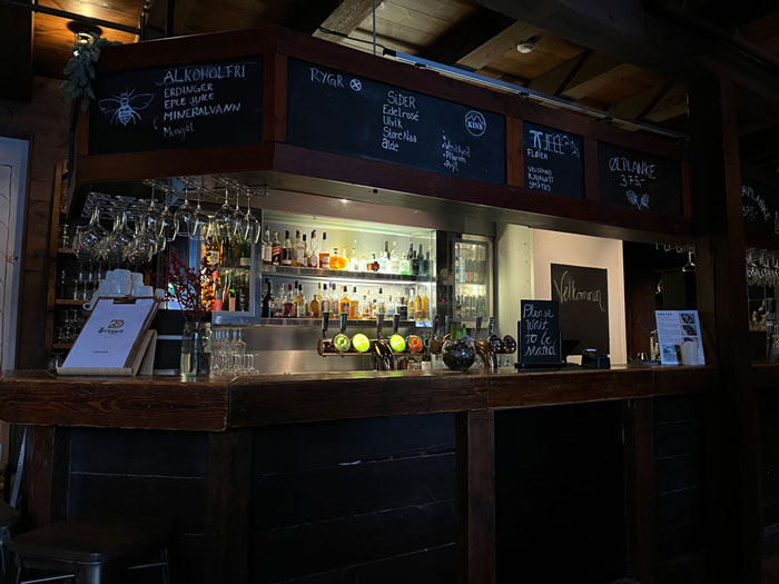 Bryggen Tractursted, a bar in the traditional buildings